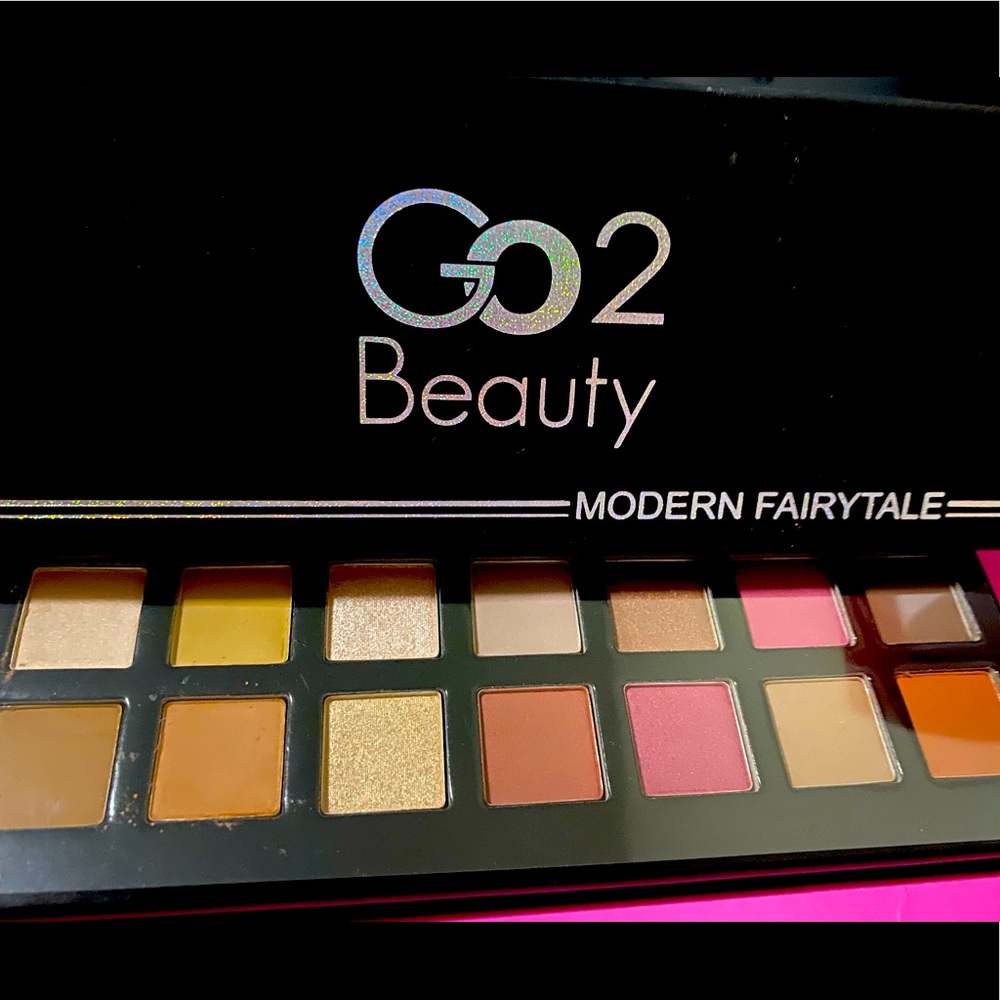 Go2 Beauty Warm Eyeshadow Palette